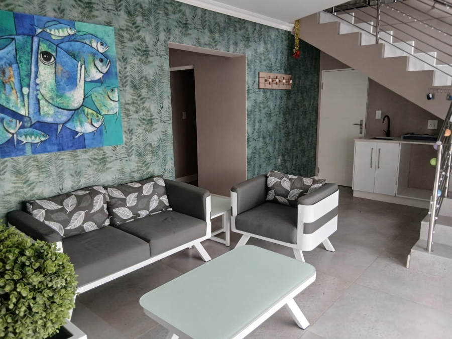 To Let 4 Bedroom Property for Rent in Hartenbos Central Western Cape